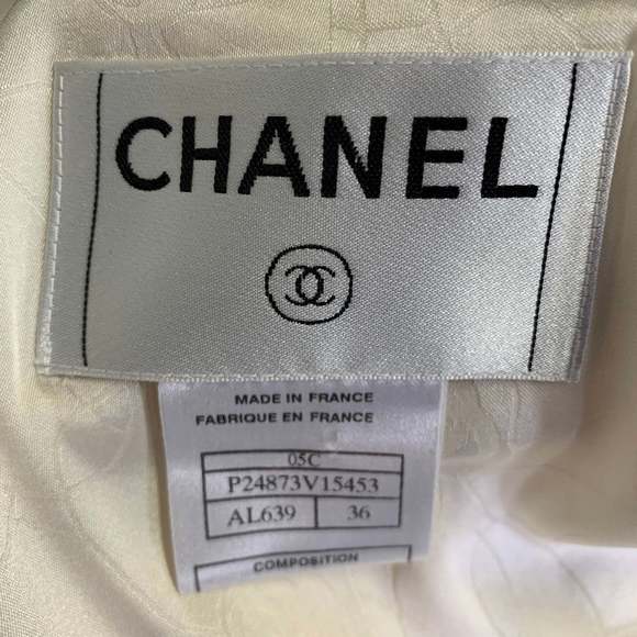 CHANEL Cream Cotton Camelia Pin Single breasted Jacket (Indoor)  Blazer - Picture 6 of 8